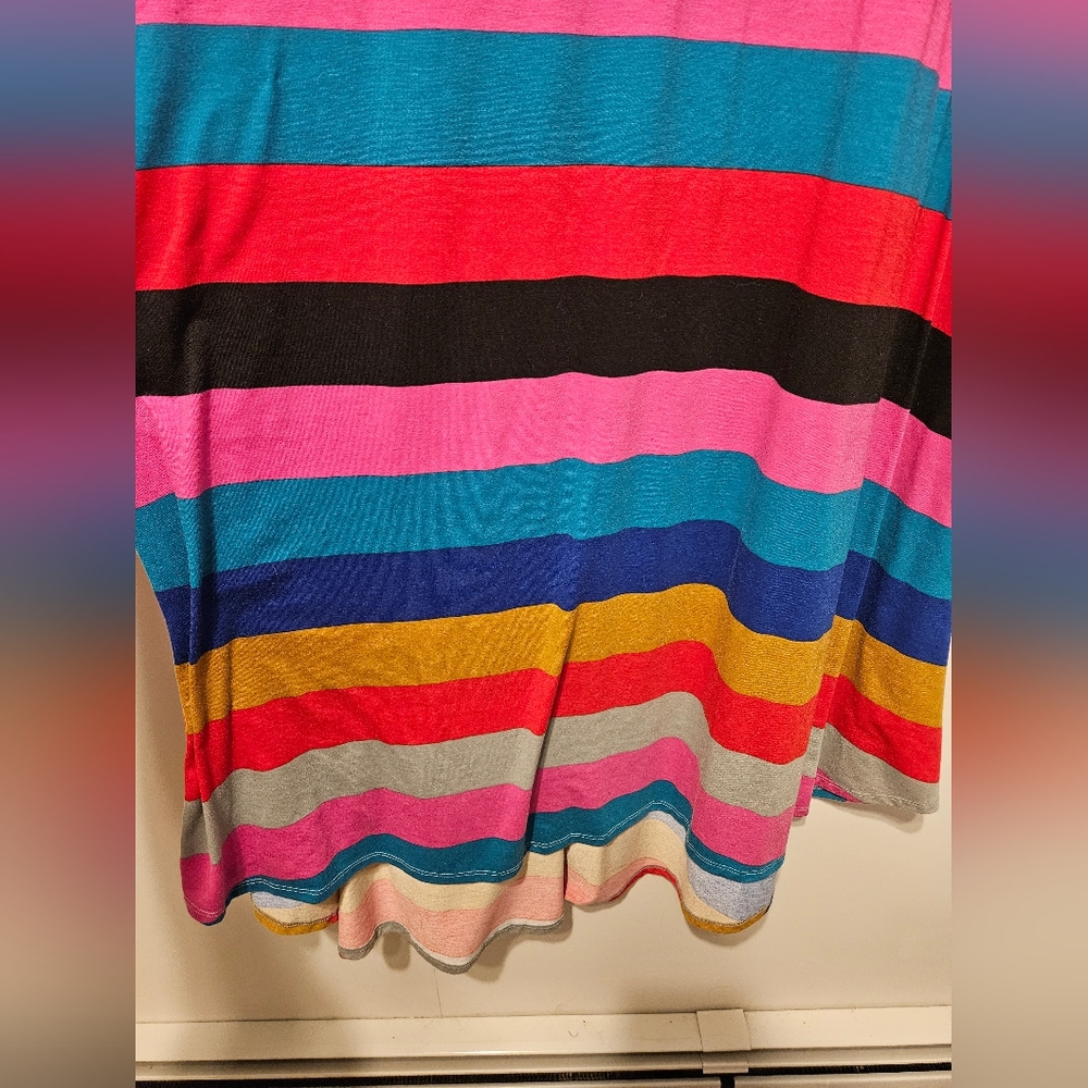 Colorblock lularoe t-shirt dress with pocket
